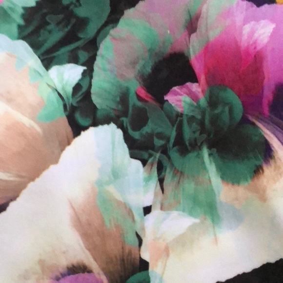 Teen dress worn once - Picture 4 of 6